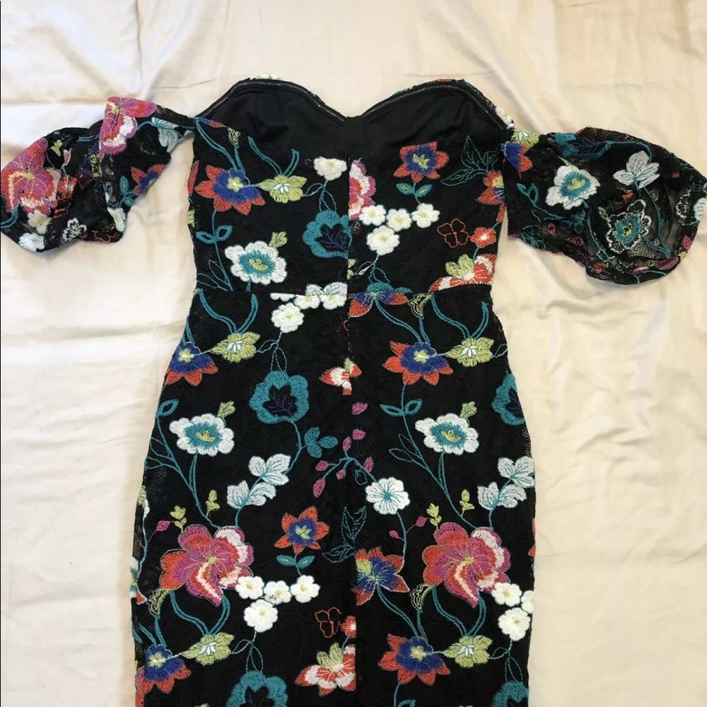 Lulus SOLD - Picture 2 of 3